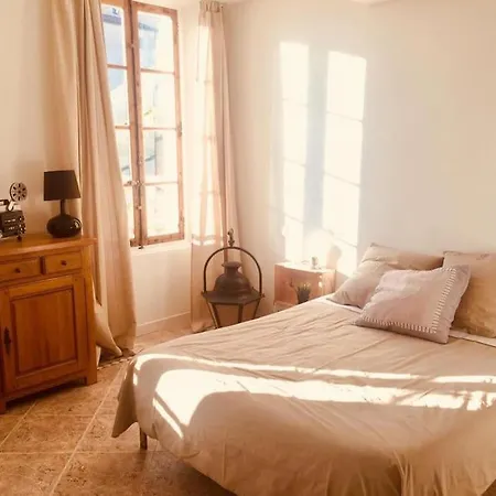 Διαμέρισμα Cosy Au Calme, Dans Le Centre De Bandol